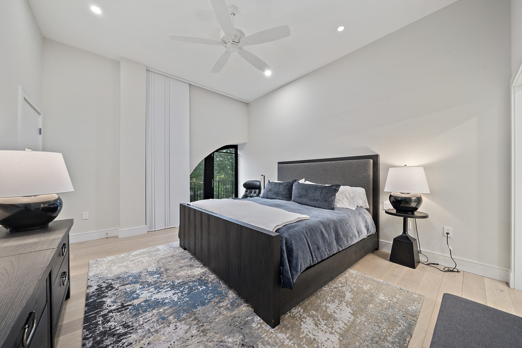 2420 Beacon Street # 401