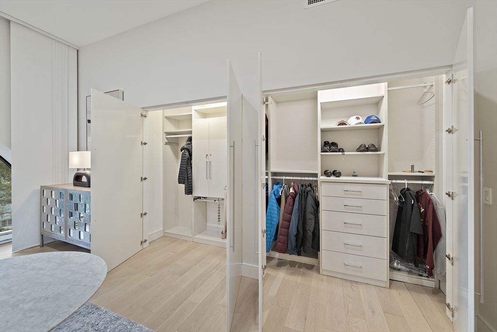 2420 Beacon Street # 401