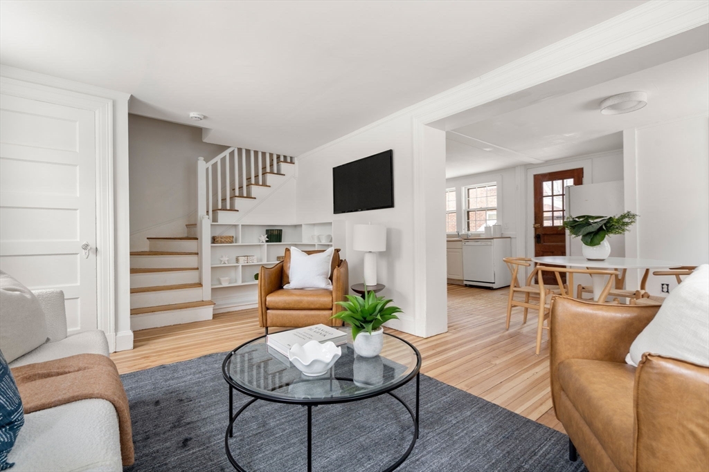 71 Highland Rd