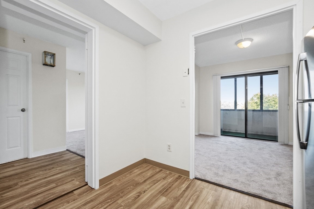 250 Hammond Pond Parkway # 707S