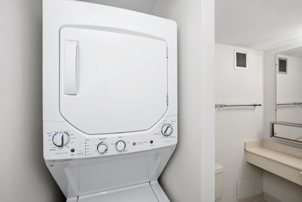 250 Hammond Pond Parkway # 707S