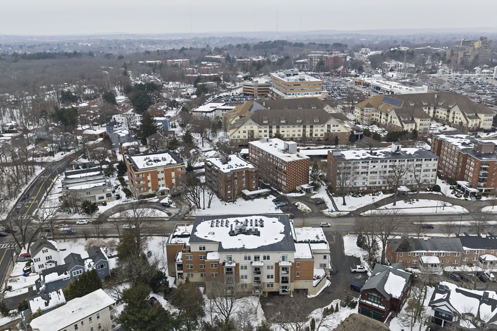 321 Hammond Pond Pkwy # 105