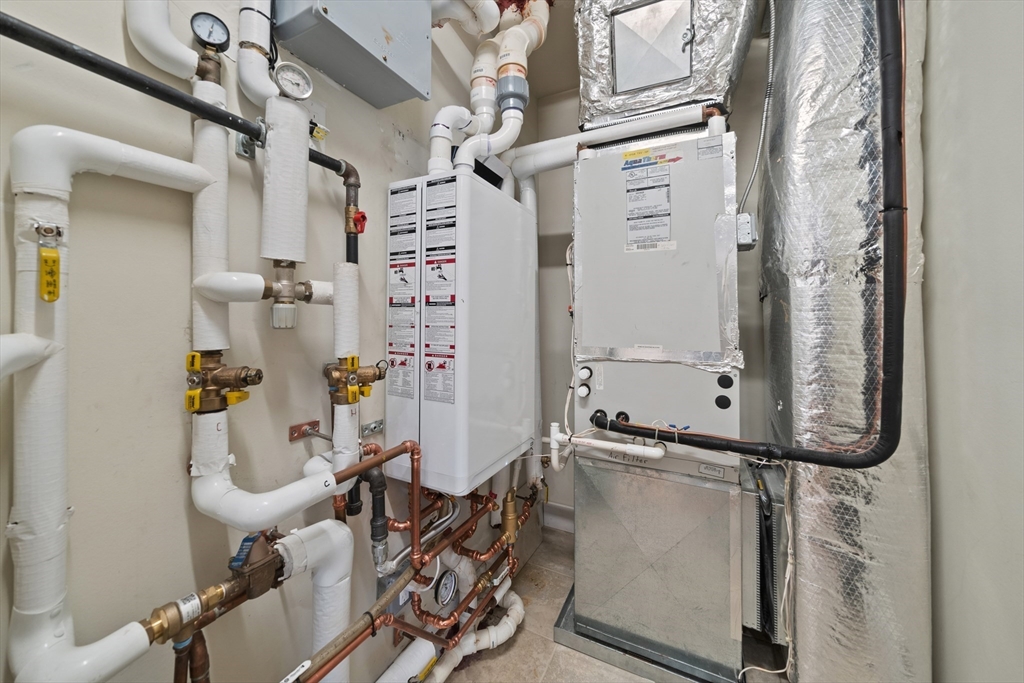 321 Hammond Pond Pkwy # 105