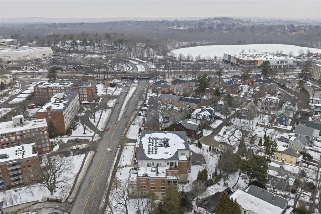 321 Hammond Pond Pkwy # 105