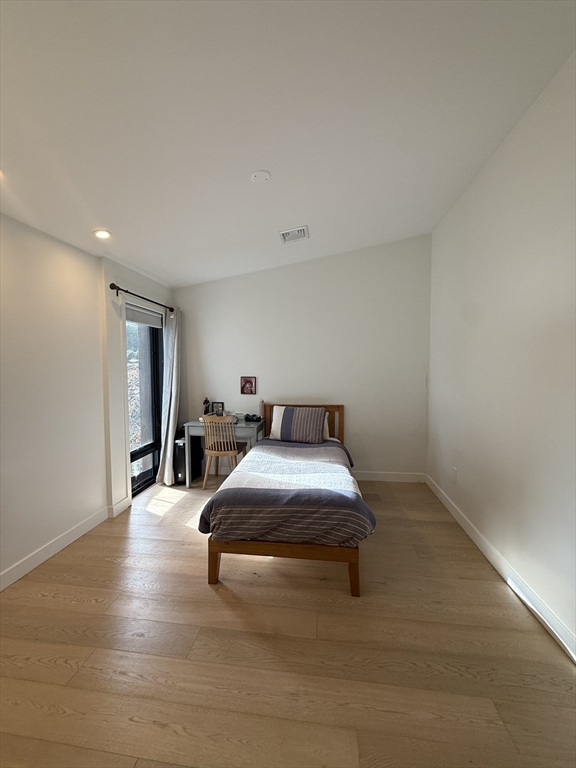 6 Parkside Dr # 6