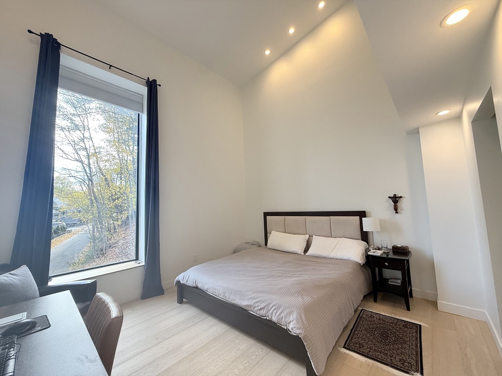 6 Parkside Dr # 6