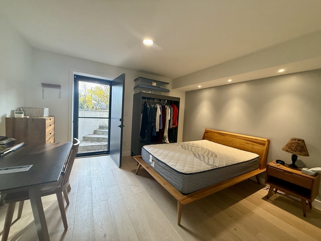 6 Parkside Dr # 6