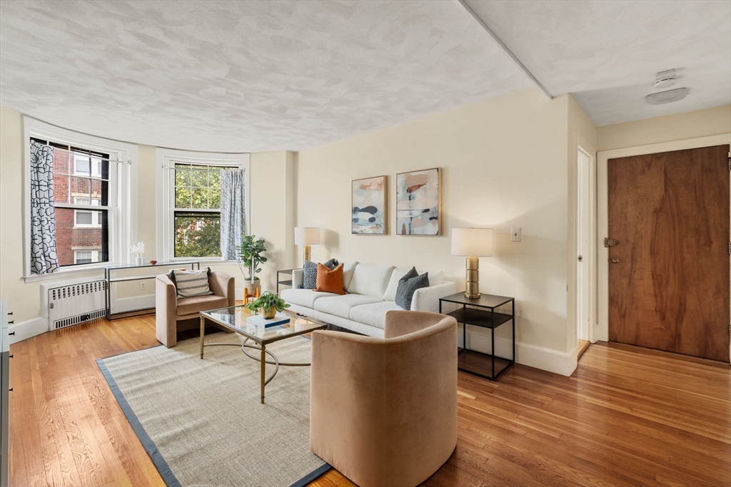 37 Saint Paul St # 3