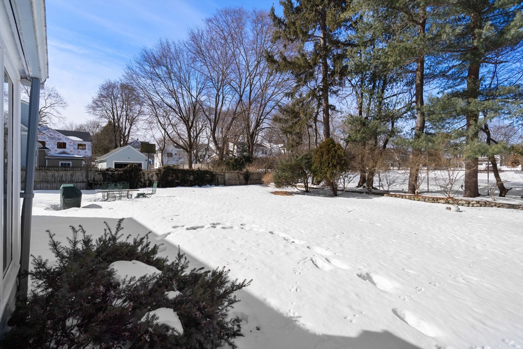 60 Lindbergh Ave