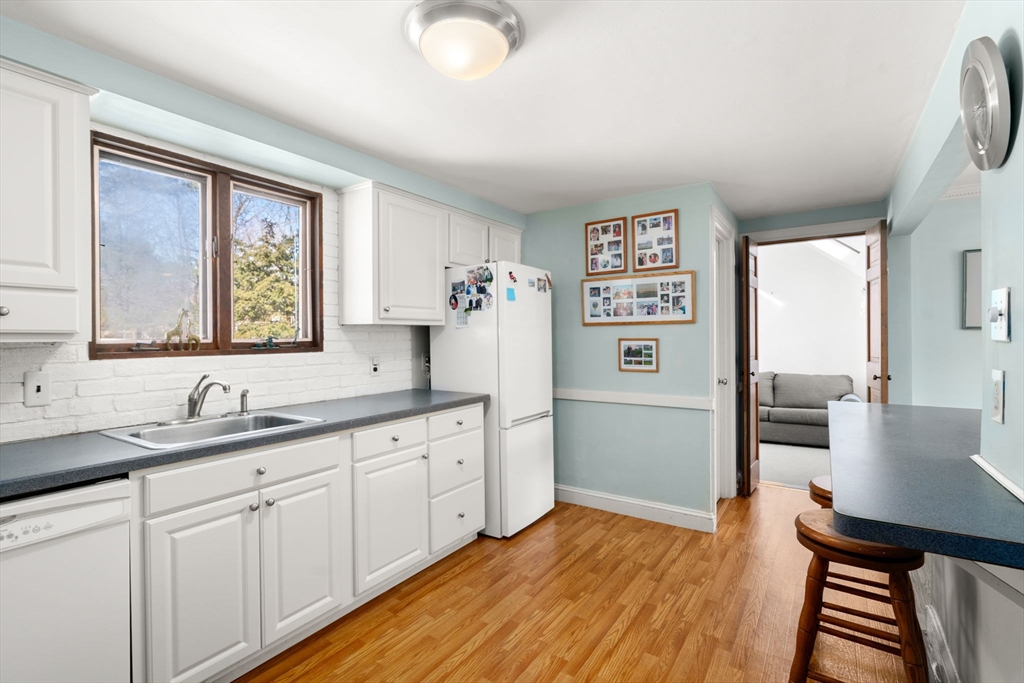 60 Lindbergh Ave