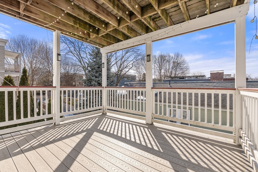126 Harvey St # 2
