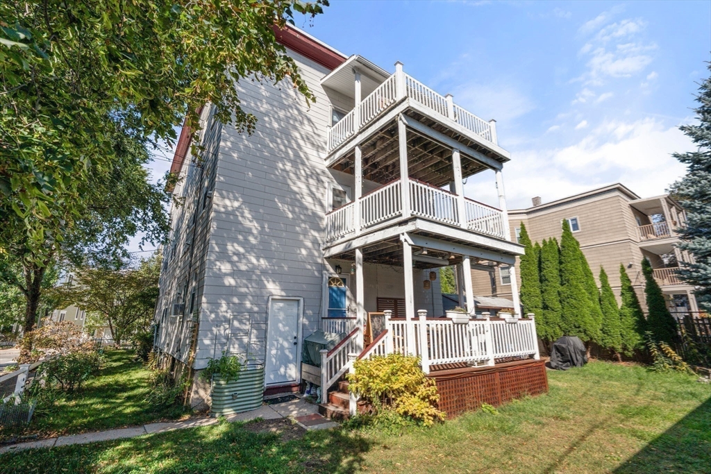 126 Harvey St # 2