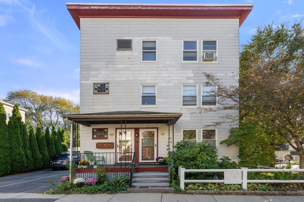 126 Harvey St # 2
