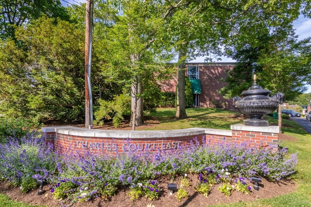 1202 Greendale Avenue # 124