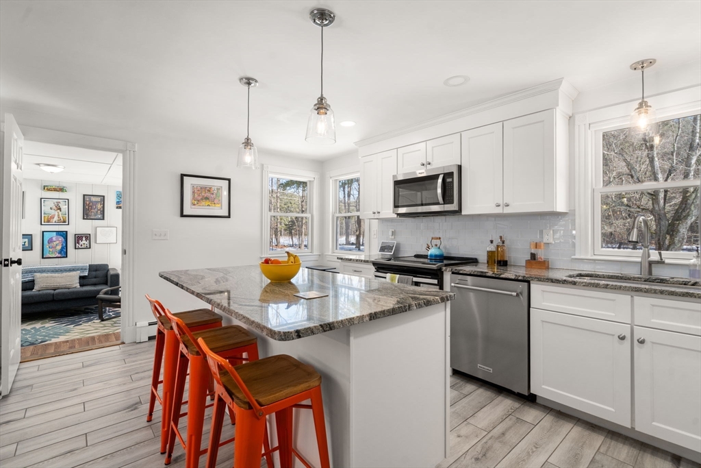 92 Seekonk St