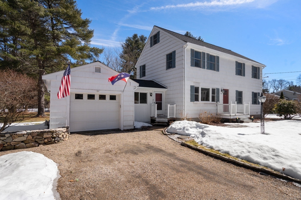 92 Seekonk St