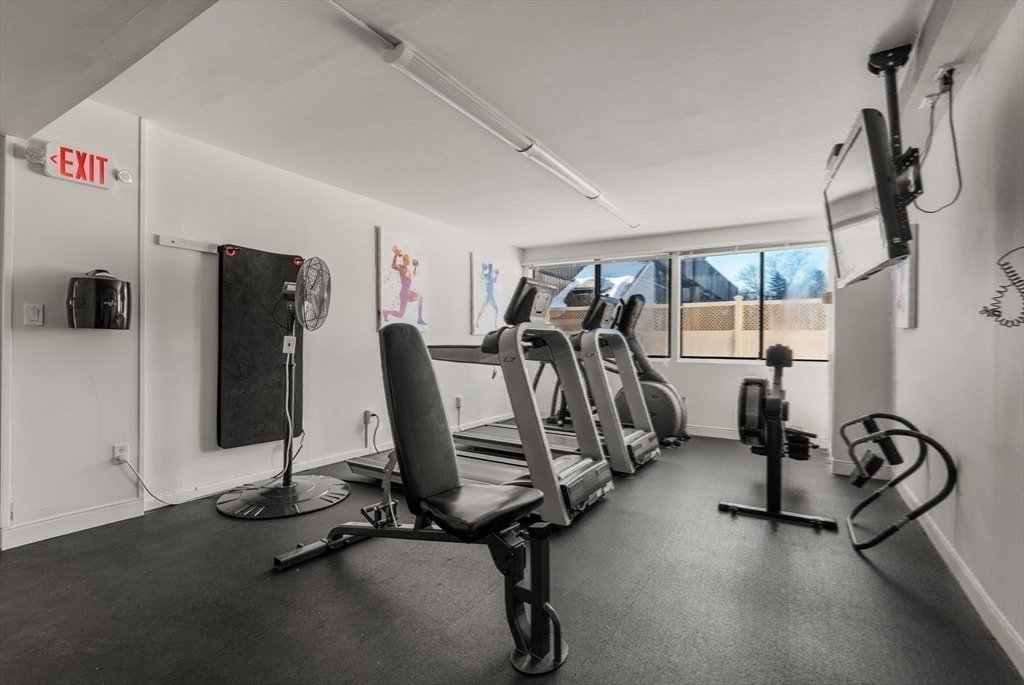 250 Hammond Pond Parkway # 1507N