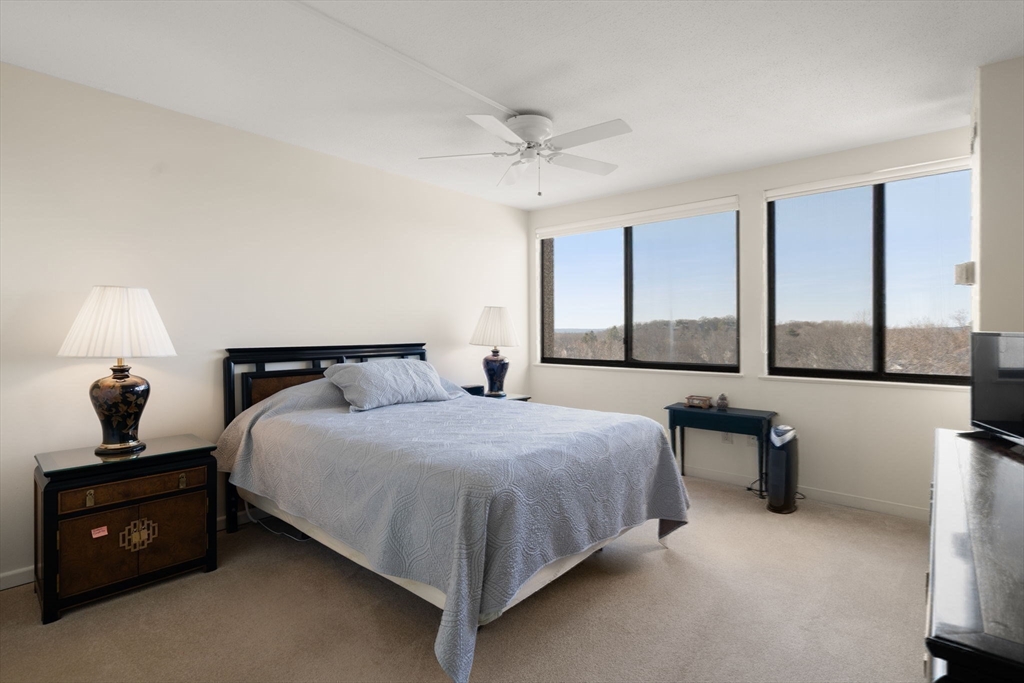 250 Hammond Pond Parkway # 1111S