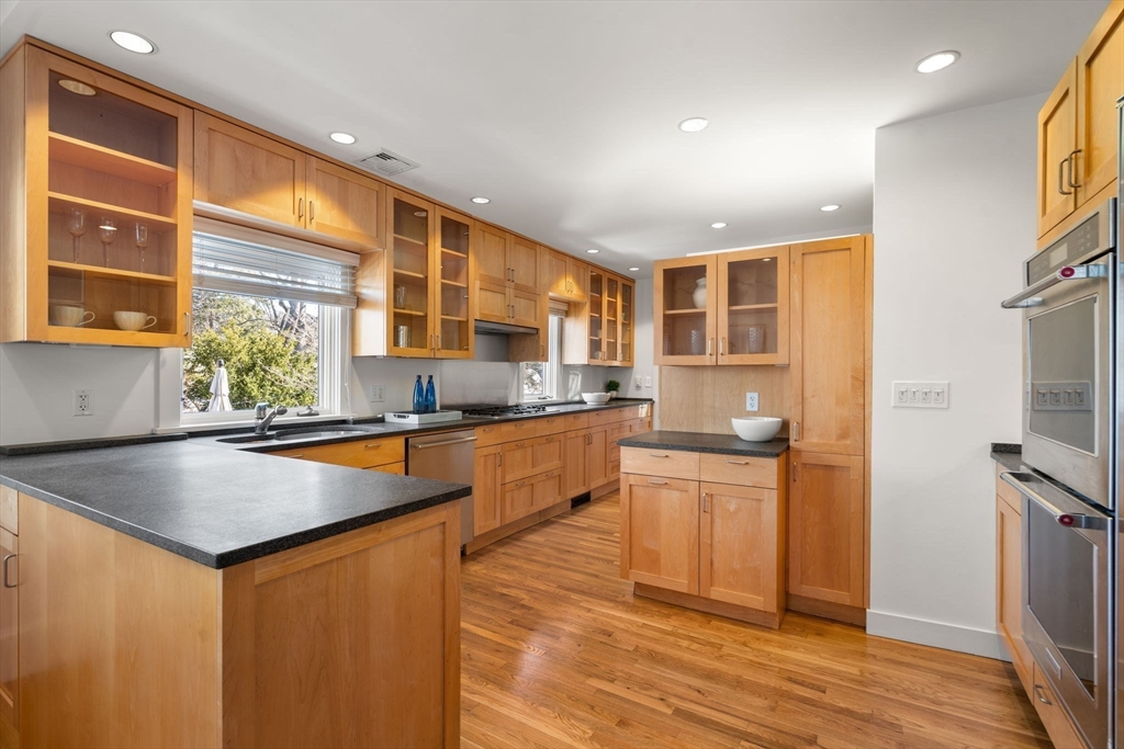 189 Clinton Rd
