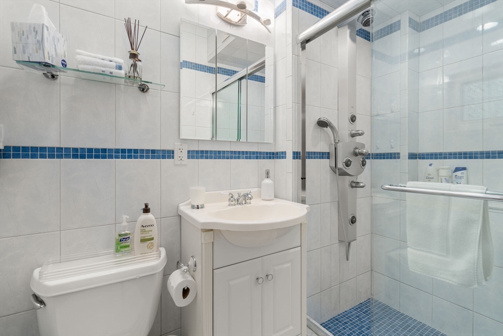 49 Winchester St # 2