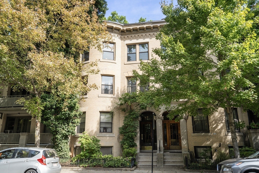 49 Winchester St # 2