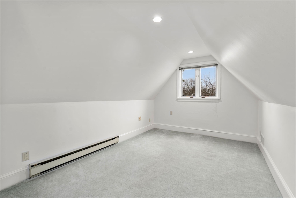 16 Alberta Rd