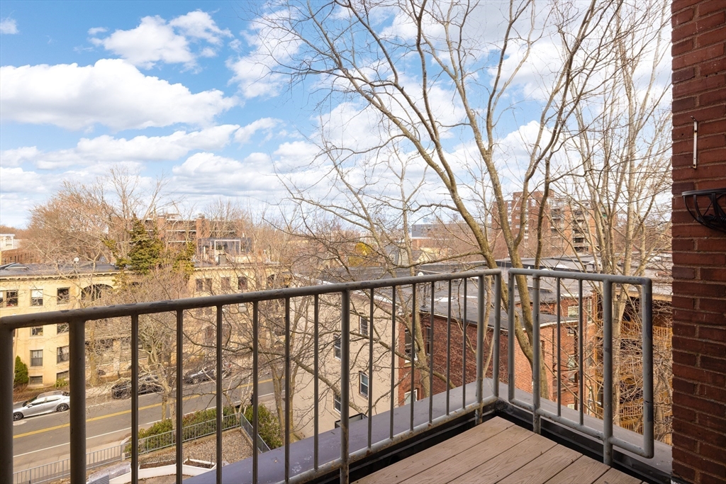 50 Winchester Street # 413