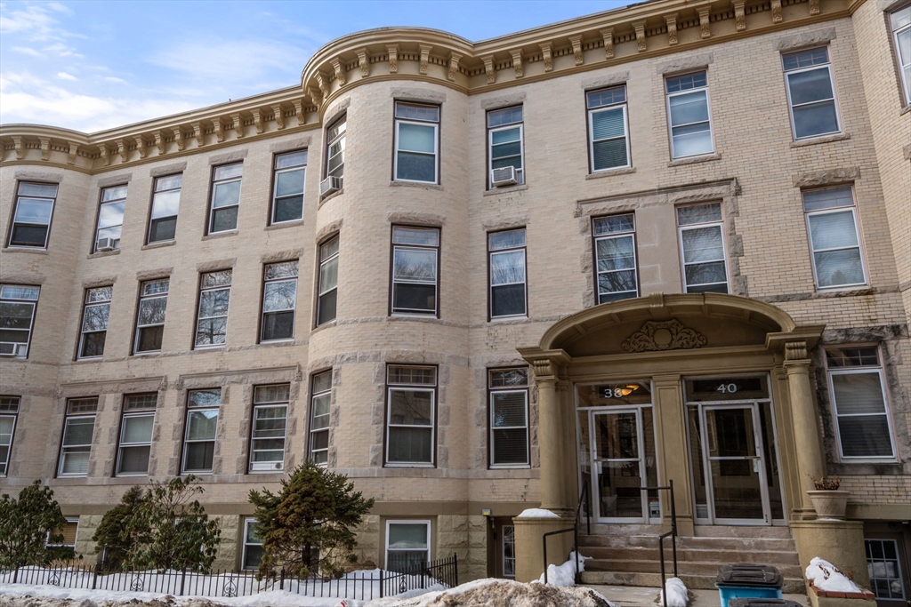 38 Winchester Street # 4