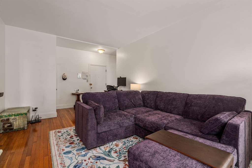 38 Winchester Street # 4
