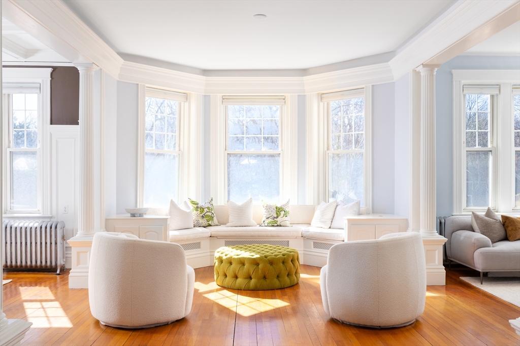 487 Boylston St. # 3C