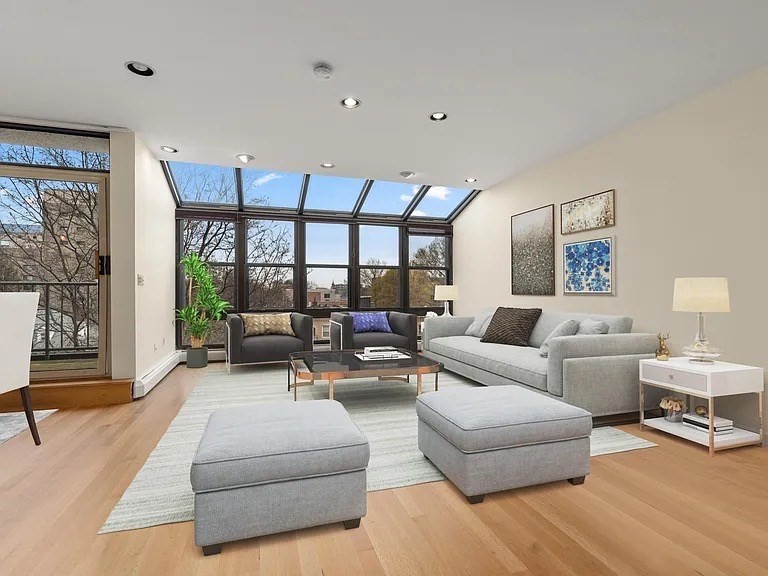 50 Winchester St # 408