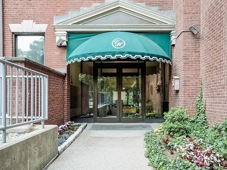 50 Winchester St # 408