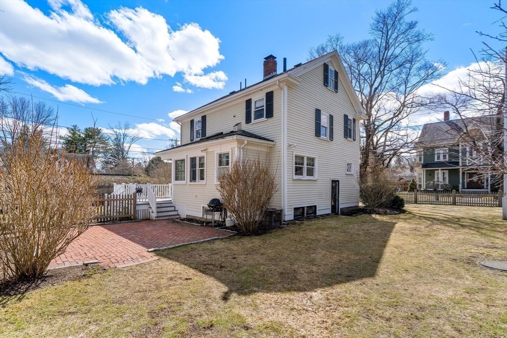 22 S Lincoln St