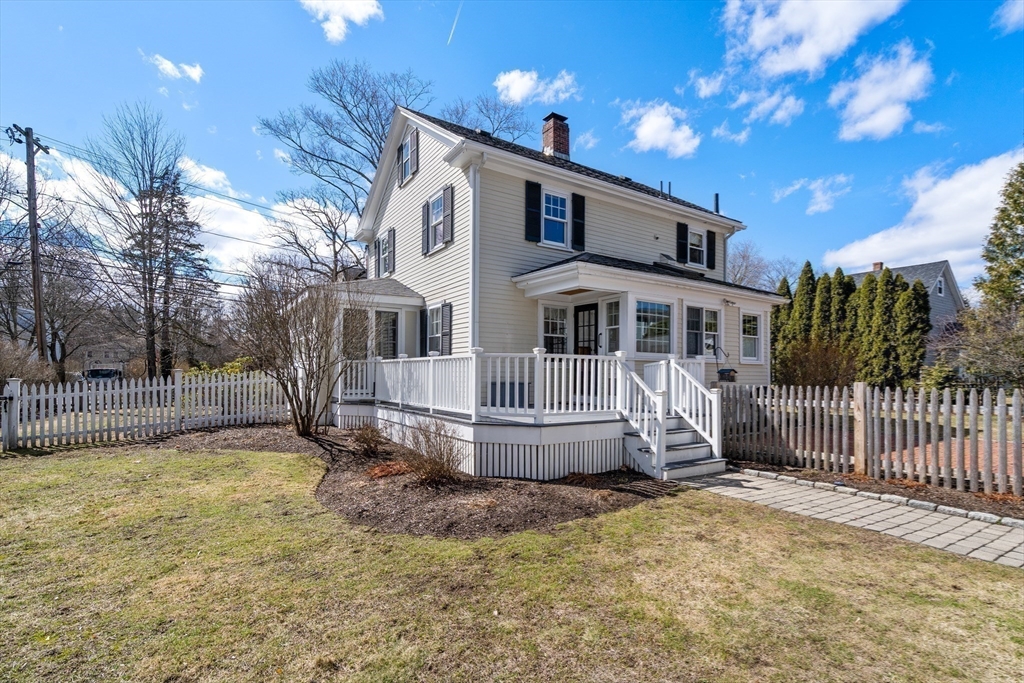 22 S Lincoln St