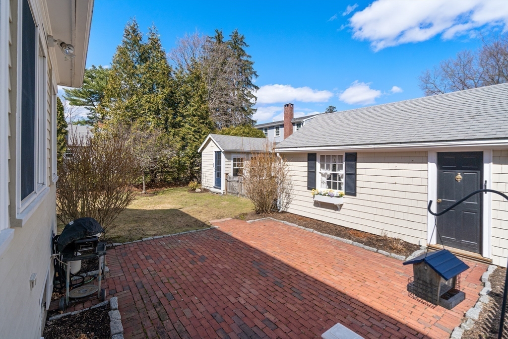 22 S Lincoln St
