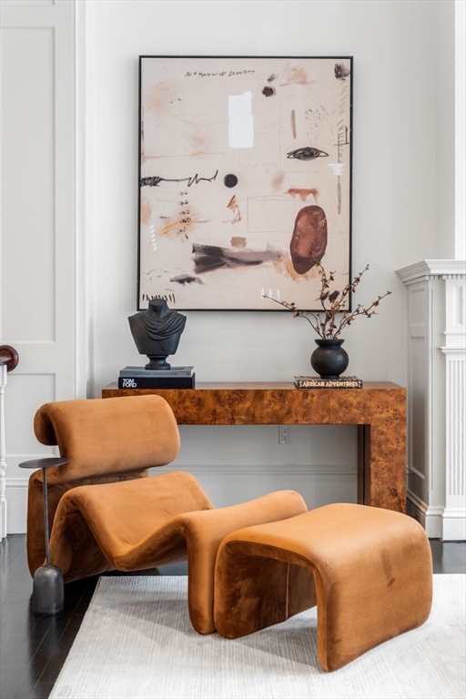 17 Commonwealth Ave # 1