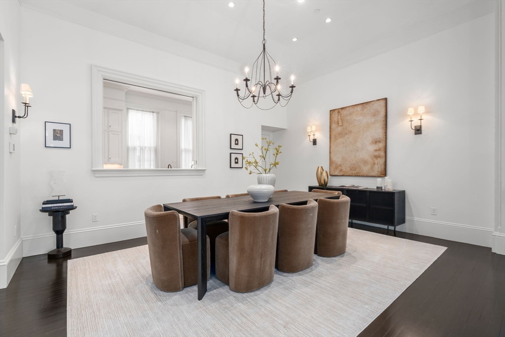 17 Commonwealth Ave # 1