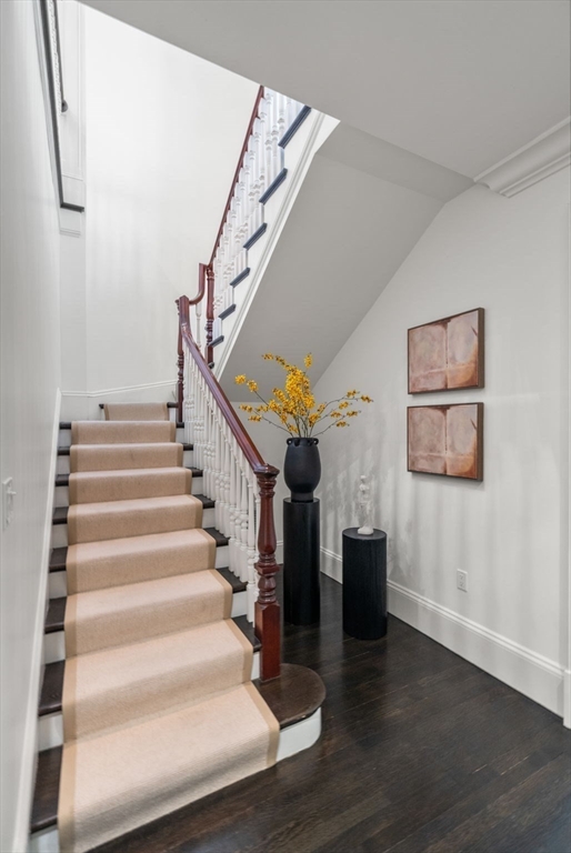 17 Commonwealth Ave # 1