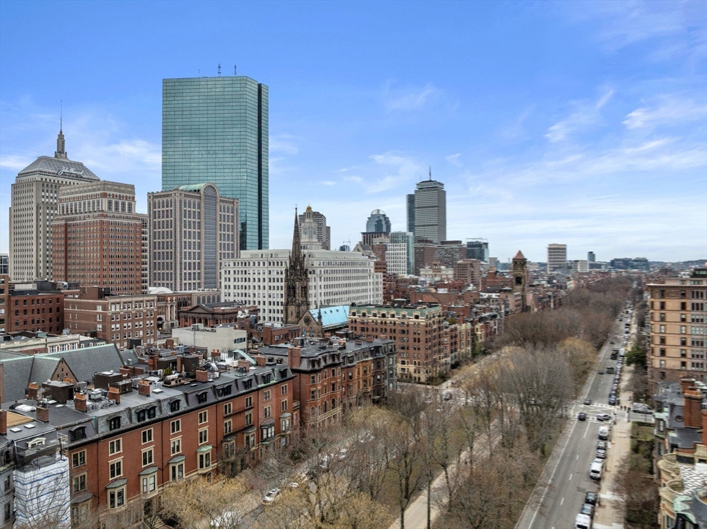 17 Commonwealth Ave # 1