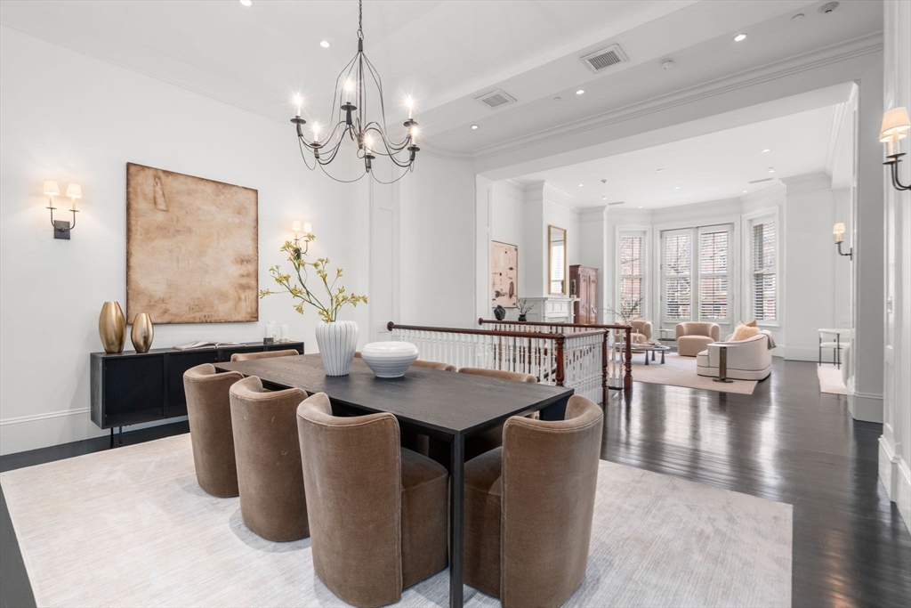 17 Commonwealth Ave # 1