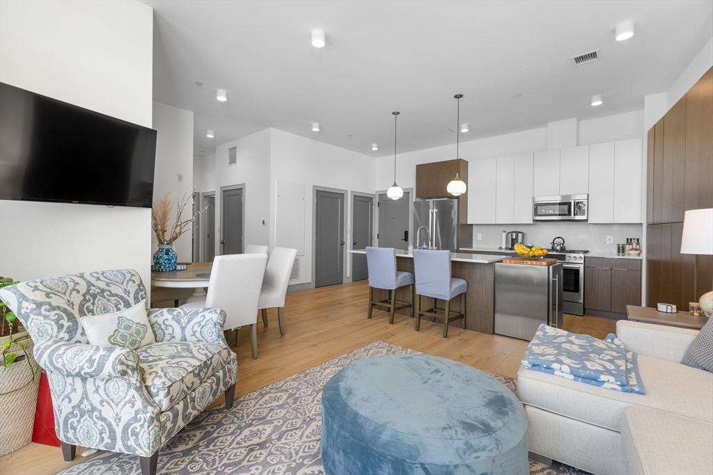 101 N Beacon St # 303