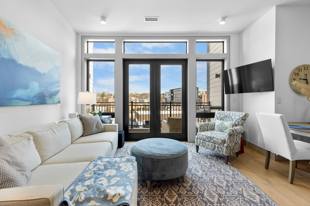 101 N Beacon St # 303
