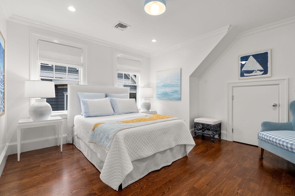 27 Summit Ave # 27