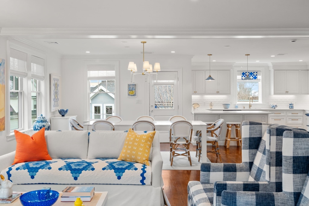 27 Summit Ave # 27