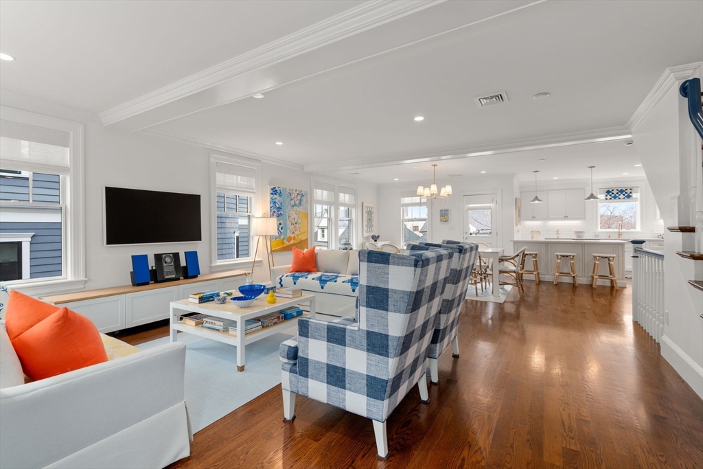 27 Summit Ave # 27