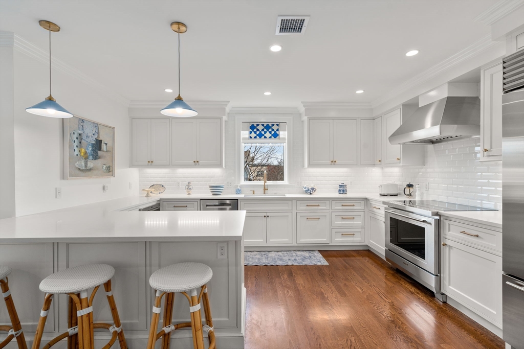 27 Summit Ave # 27
