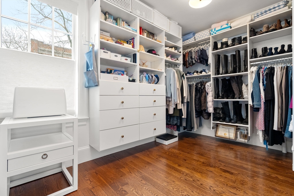 27 Summit Ave # 27