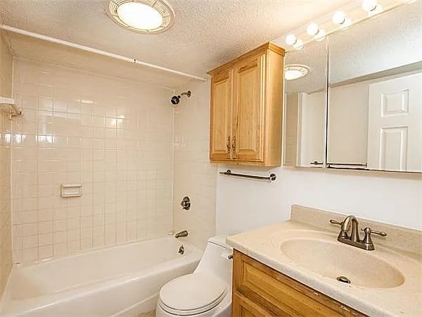 125 Pleasant Street # 309