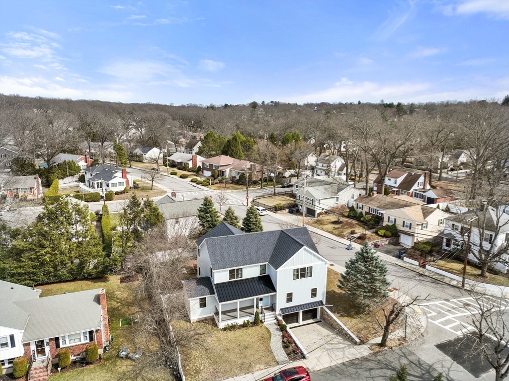 89 Newfield St