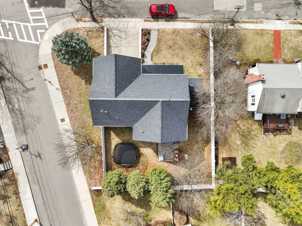 89 Newfield St